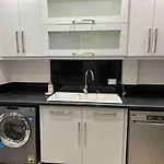 Charming Luxurious 2 Bedroom Apartment In Zamalek